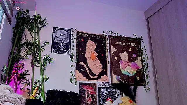 Nyx nayla online show from March 6, 9:21 pm