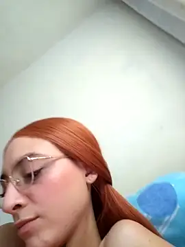 Snapshot of Dani-peggin chatting on September 14, 5:44 pm Dani-peggin online show from September 14, 5:44 pm