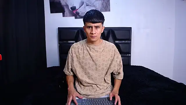 Fernandoo Oficial online show from April 10, 5:52 pm