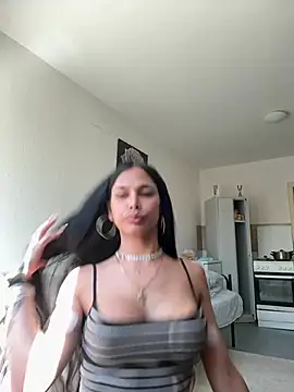 charris stefannia online show from April 28, 10:19 am