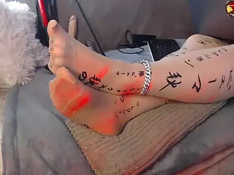 GoddessMonicaNylon online show from July 2, 9:37 am