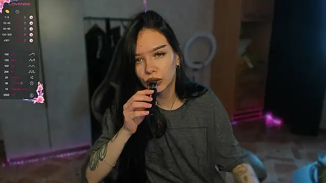 SweetyDeviliya online show from February 17, 3:50 am