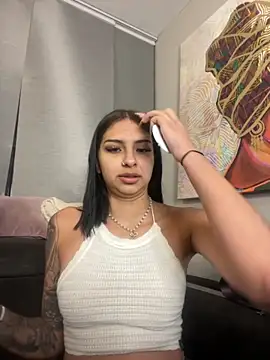 Hilary pinkk online show from November 22, 4:04 am