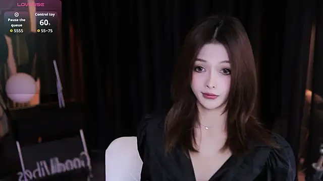 LucyKI online show from November 22, 2:20 pm