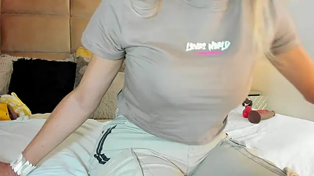 amazing dolltsx online show from November 11, 9:56 pm