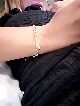 fofinhaa12 online show from October 2, 4:12 pm