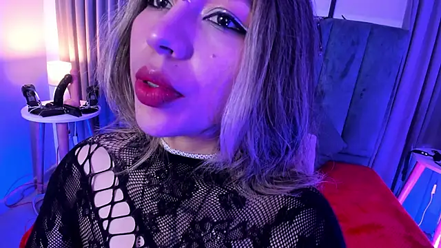 delilah fix online show from February 16, 9:25 pm