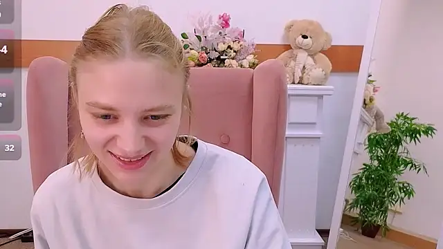 MirraBellanta online show from December 16, 10:37 pm