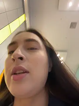 Holly Play online show from December 1, 12:19 pm