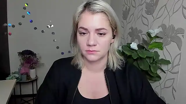 MariaSttone online show from December 20, 11:42 pm