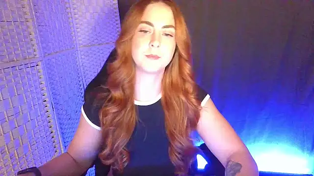 KayleyxEmily online show from February 9, 8:55 pm