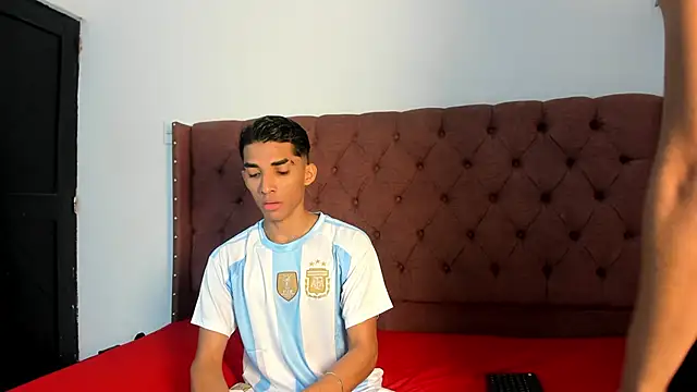 boys yourparty online show from September 22, 1:09 pm