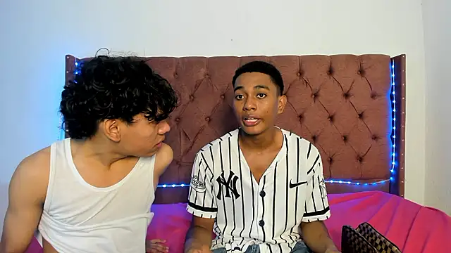 boys yourparty online show from February 1, 1:04 am