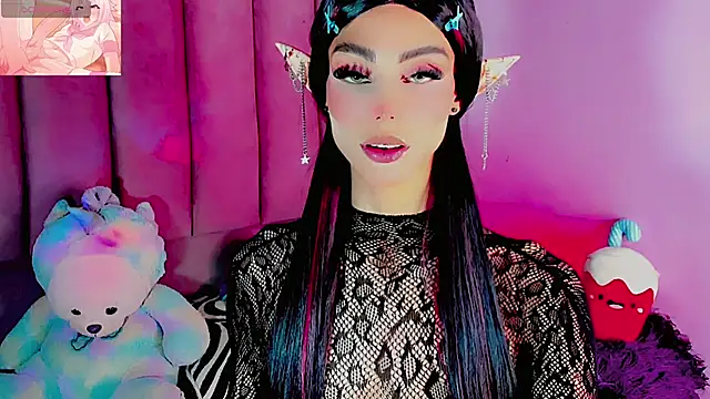 dollswit01 online show from April 19, 11:32 am