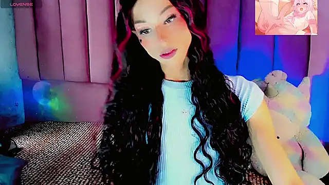 dollswit01 online show from April 5, 5:12 pm