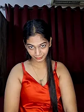 Garima G online show from November 4, 3:39 pm