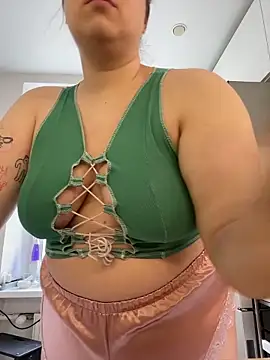 SuzieMurray online show from April 12, 8:50 am