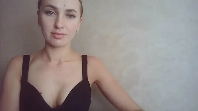 CaitlinaJayne23 online show from September 18, 11:31 am