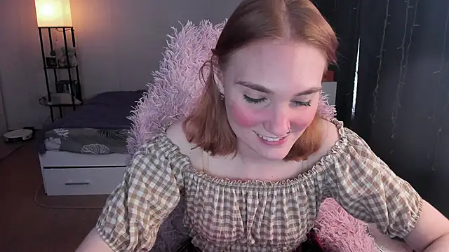 ReddHotPipper online show from March 17, 5:44 am