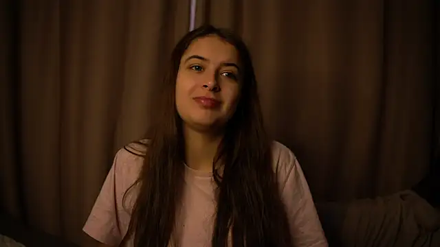 elisa moon online show from December 16, 8:53 am