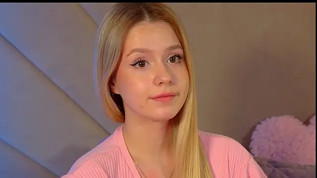 MilanaBalmain online show from March 1, 6:35 am