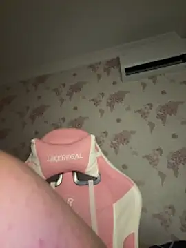 shanelle0 online show from April 19, 1:38 am