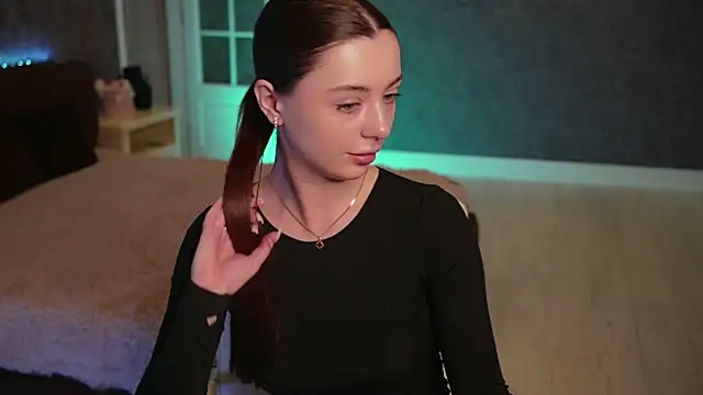 DinaCandy online show from March 26, 9:33 am