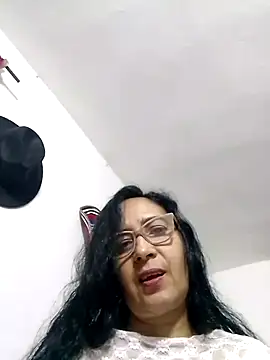 AnnaArela online show from September 30, 6:46 pm