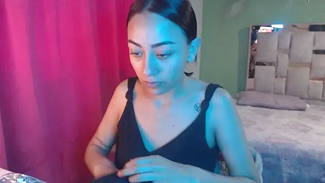 Little aphrodite online show from November 28, 9:40 pm