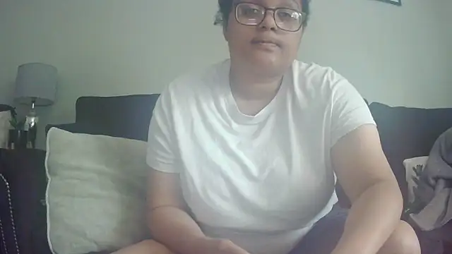 vanilla chocolate23 online show from June 1, 7:32 am