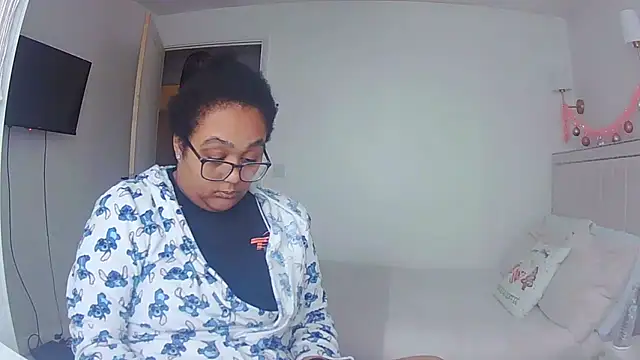 vanilla chocolate23 online show from November 27, 10:51 am