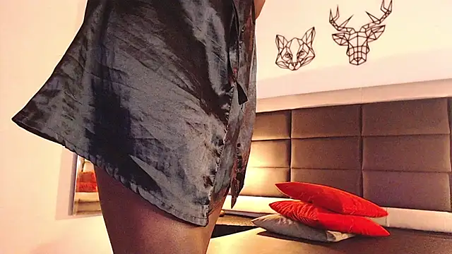 candy lovee69 online show from February 7, 3:21 am