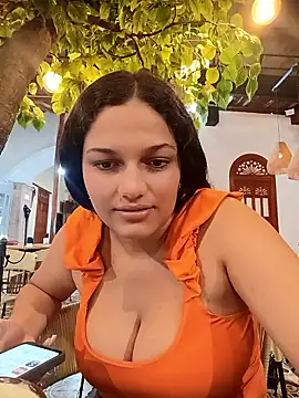 girl milk1 online show from November 18, 11:26 pm