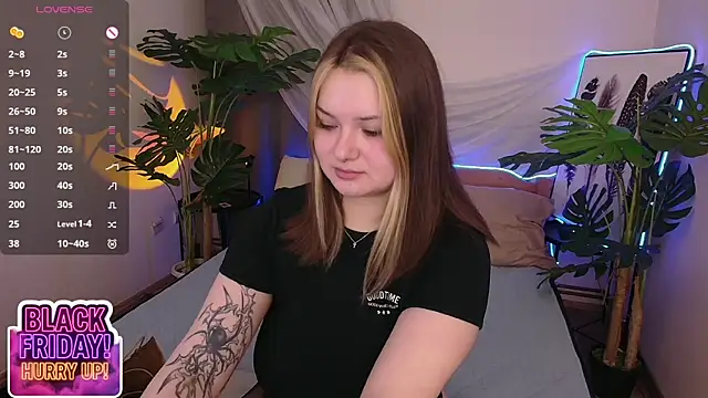 Alice Walters online show from November 23, 3:25 pm