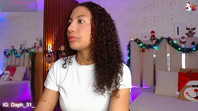 Daphnne tay online show from December 3, 3:31 am