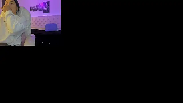 Amy Kiitty  online show from February 11, 1:01 pm