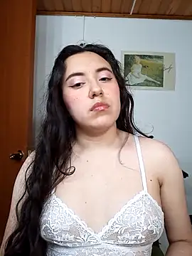 Emi chik online show from February 15, 10:25 am