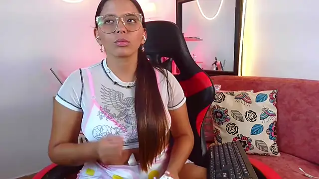 Megaan Greey online show from July 20, 12:24 am