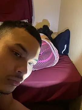 gamingcouple420 online show from September 18, 2:10 am