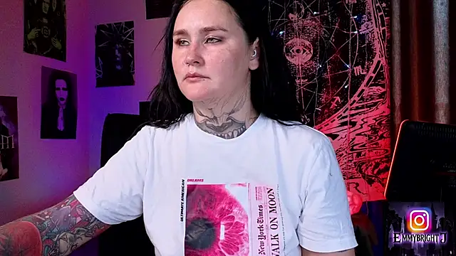 Emmybrightj  online show from June 18, 4:36 am