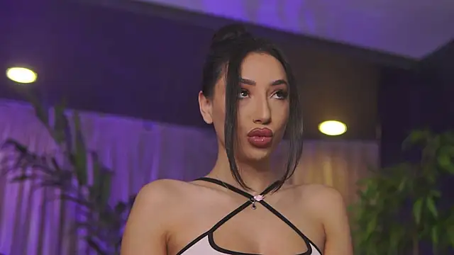 GinaValentinna online show from April 14, 7:25 pm