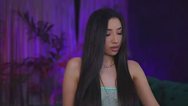 GinaValentinna online show from November 19, 7:58 pm