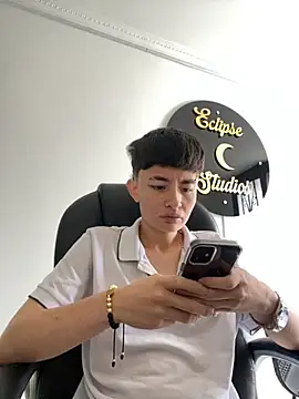 nico 18x online show from November 16, 4:40 pm