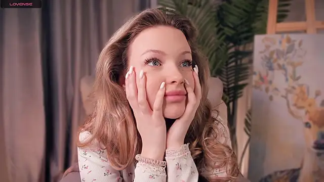 ElizavecaSunrise online show from April 19, 8:14 am