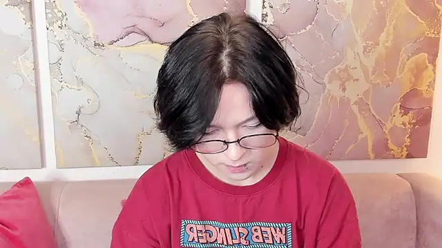 fiamoory online show from October 17, 6:05 am