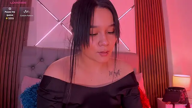 alisson sanders online show from April 11, 1:37 pm