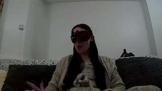 LexiSnowUK online show from March 26, 10:00 pm