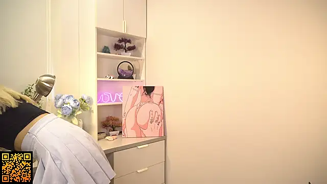 norakisses online show from September 25, 8:13 am