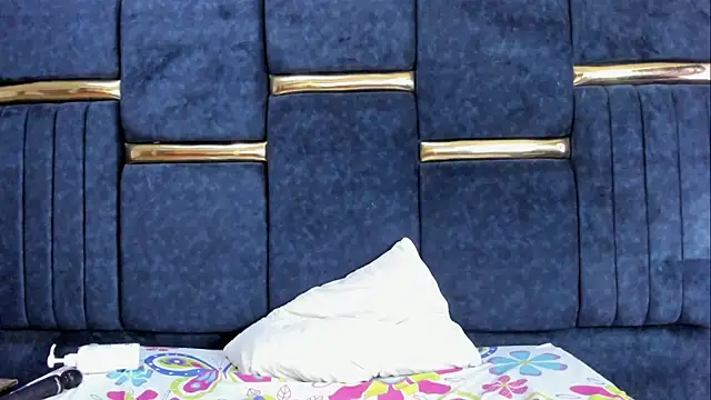 skaysanchez1 online show from April 18, 7:58 pm