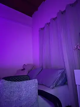 tuckersabrina online show from March 5, 12:34 pm